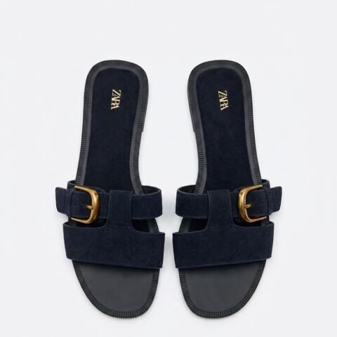 Mules Plates Suédées à Boucle Dorée – Zara