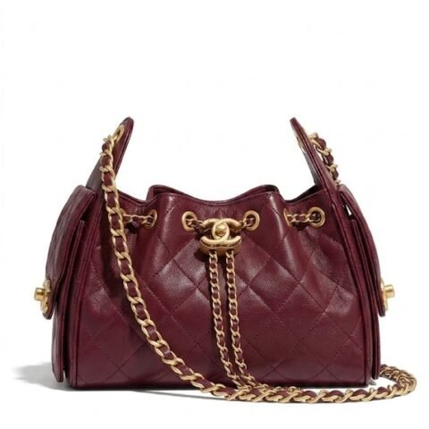 Sac à Main Cuir matelassé avec chaîne dorée- CHANEL